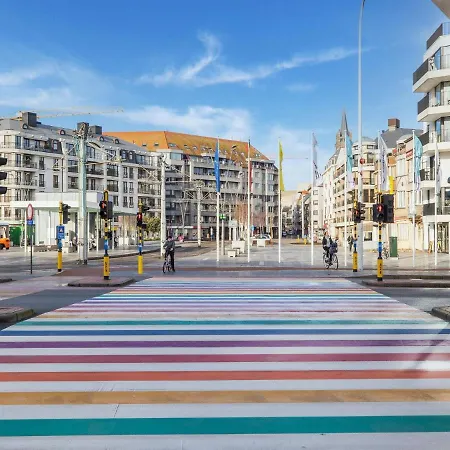 Апартаменты Stylish Near The Center *